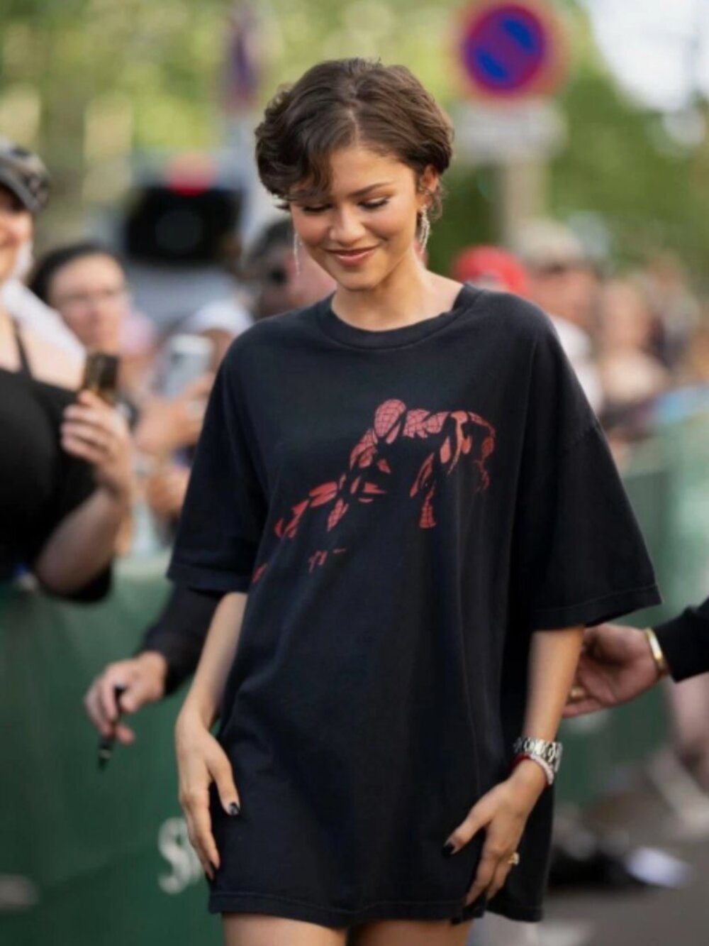 Black Graphic Oversized Men’s T-Shirt with Red Print